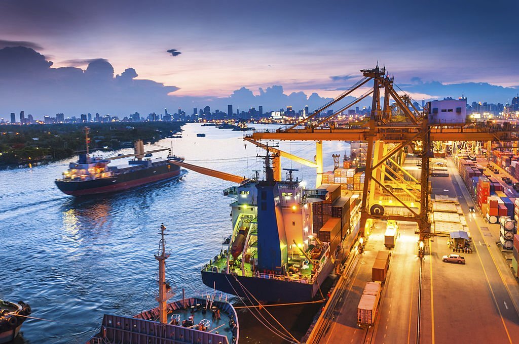 Simplifying Global Trade: The Importance of Freight Forwarding